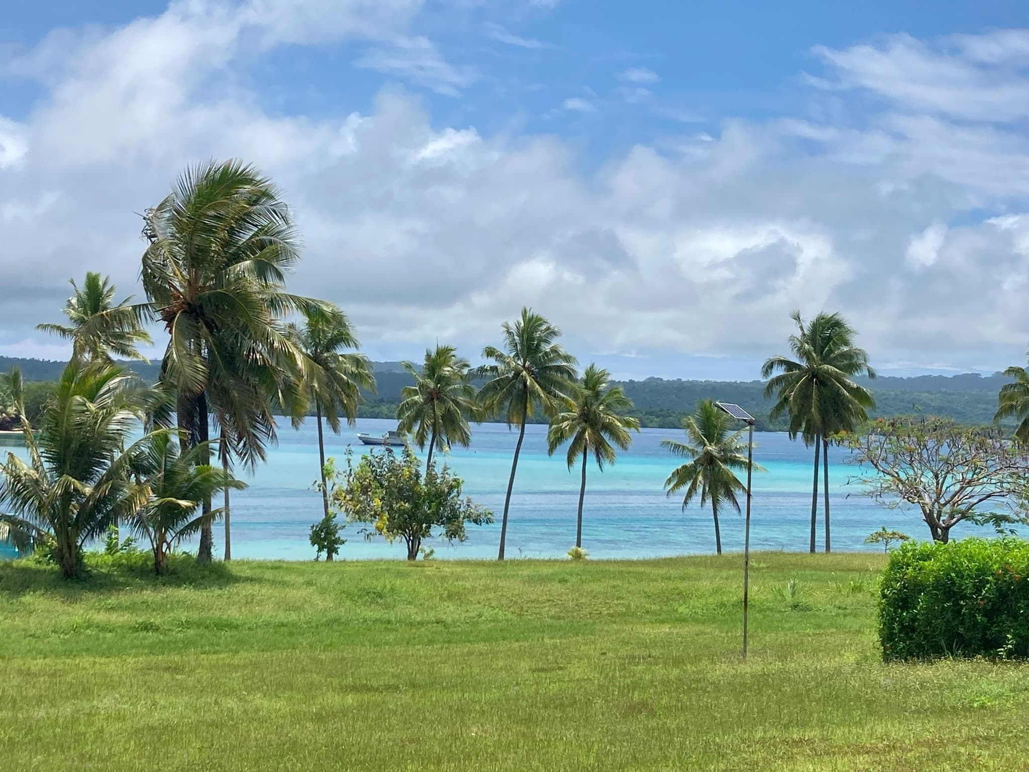 Ist möglicherweise ein Bild von Ozean und Horizont